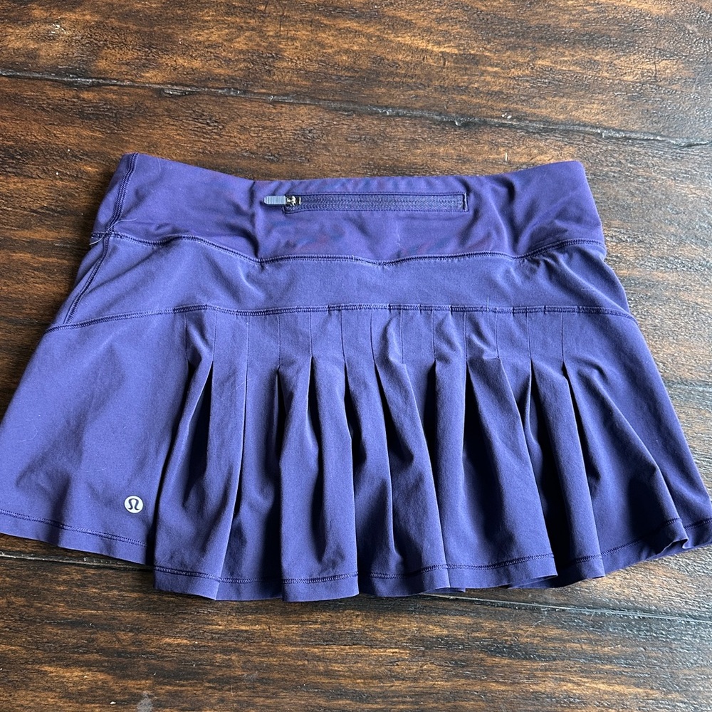 Lululemon Deep Purple aeon circuit breaker Skirt size 6